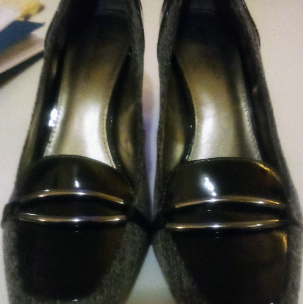Bandolino 2" block heels